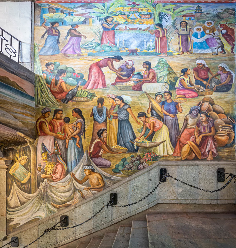 Hermoso mural en Palacio de Gobierno de Oaxaca