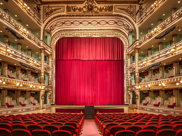 Teatro Macedonio Alcalá